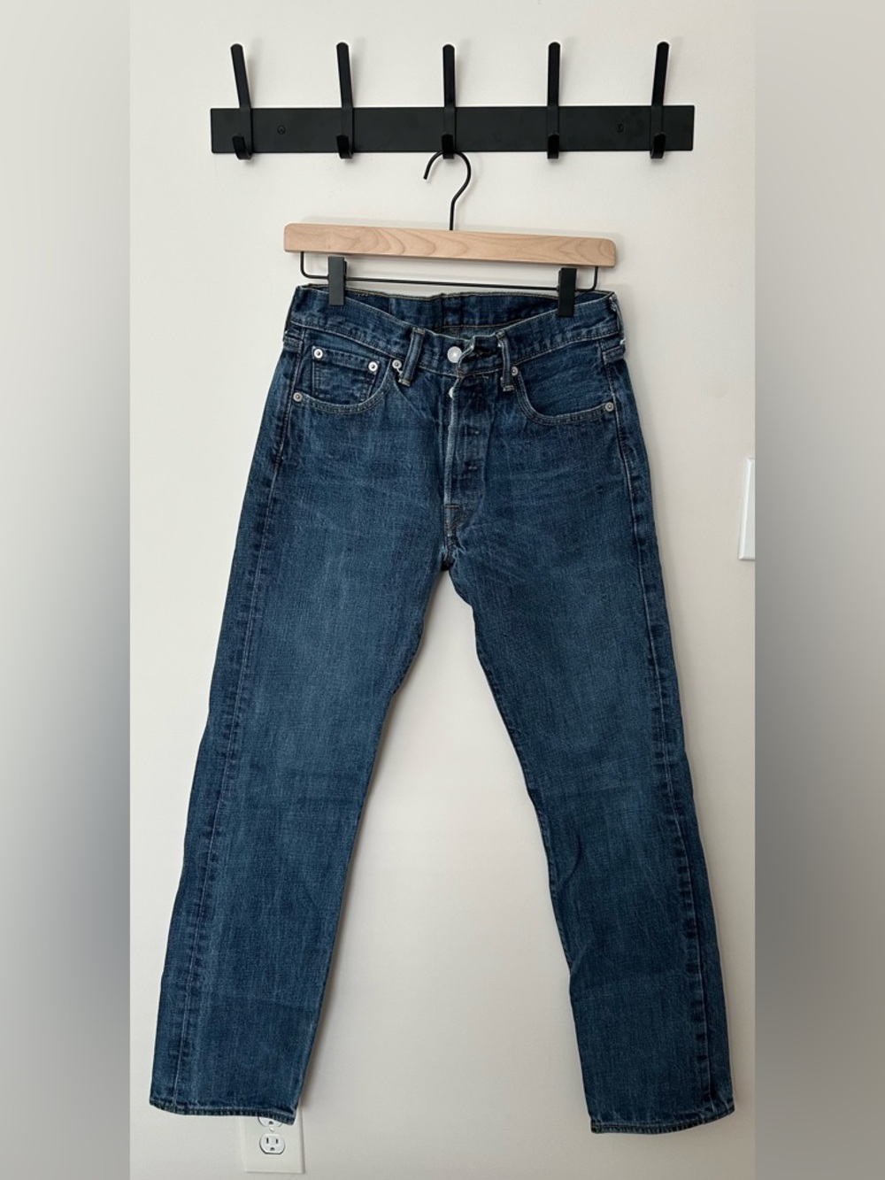 Levi’s 501 Jeans Men’s W30 L32 – Classic Straight Fit Button Fly